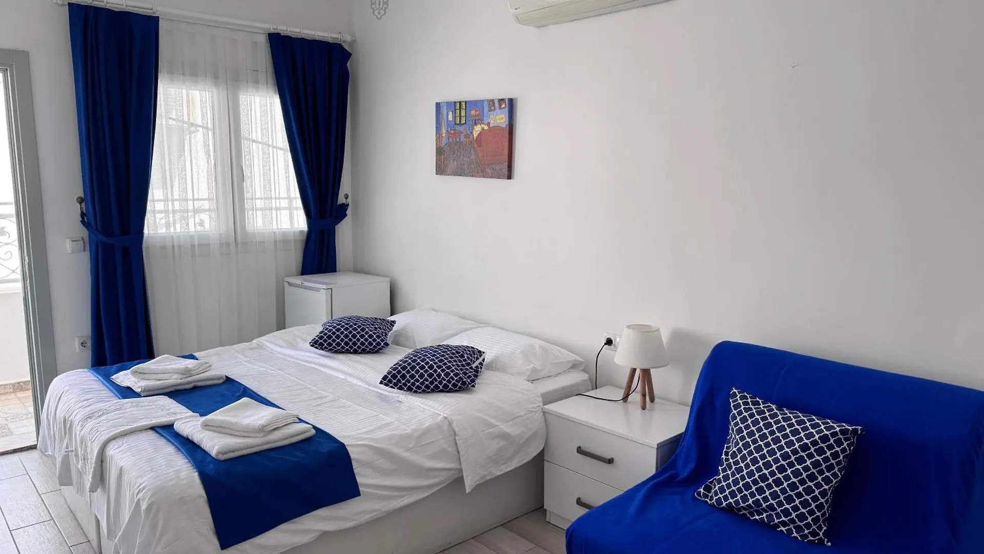 White And Blue Αλικαρνασσός 2*,